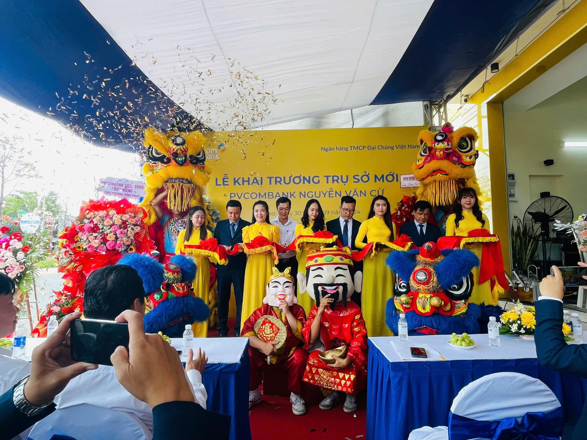 BLACK PEARL Chúc Mừng Ngân Hàng 𝙋𝙑𝘾𝙊𝙈𝘽𝘼𝙉𝙆 Chi Nhánh Nguyễn Văn Cừ, Thành Phố Cần Thơ Khai Trương Hồng Phát